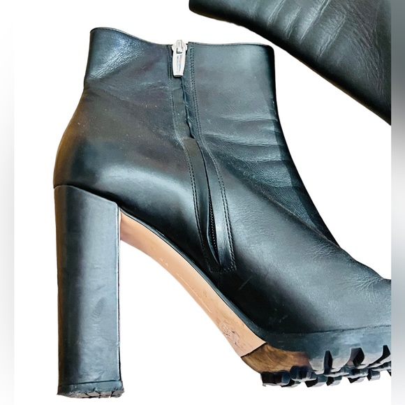 Gianvito Rossi Heel Leather Bootie Size 40 1/2 Made in Italy Zipper Side Closure - Picture 4 of 13